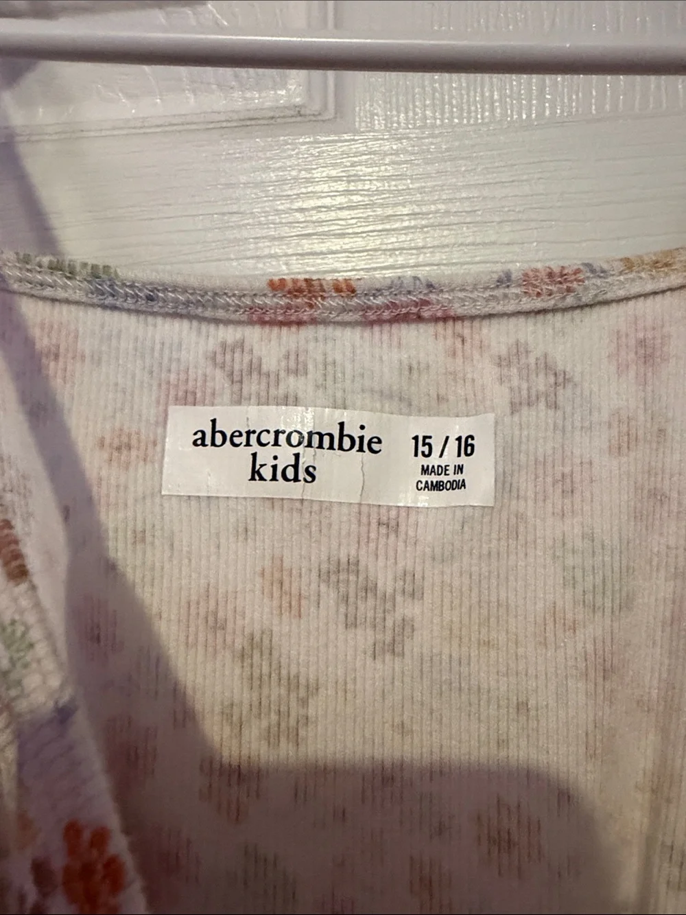 abercrombie kids White Floral Ruched Spaghetti Strap Tank - Picture 2 of 3